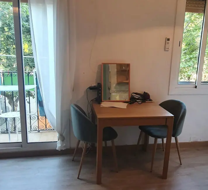 Barcelona, Spain 1 bed · 1 workspace · 200 Mbps WiFi
