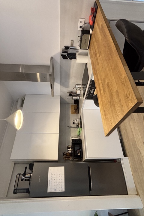 Sunny and charming Eixample home - 2