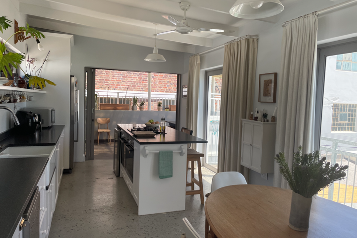 Stylish city home with mountain views - 2