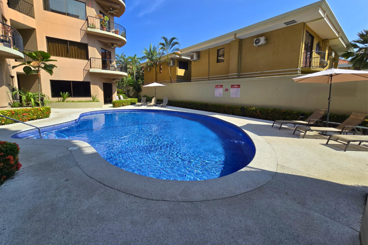 3BR Poolside Condo – Walk to Beach, Bars & Dining - 14