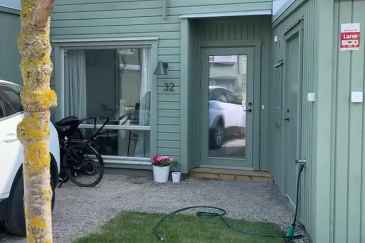 A beautiful and charming modern townhouse - 14