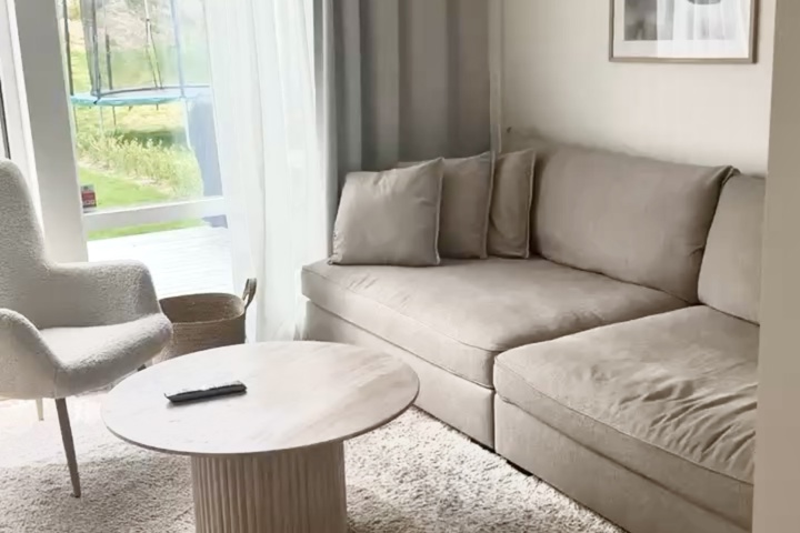 A beautiful and charming modern townhouse - 2