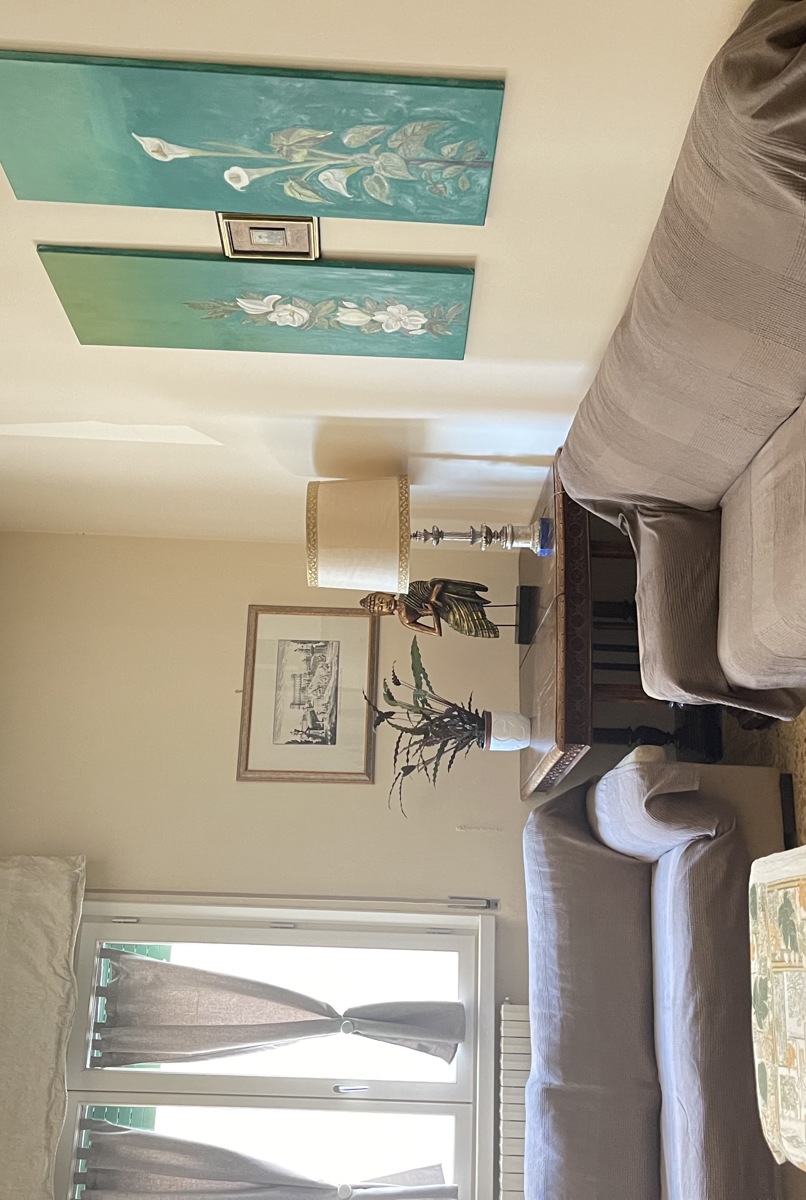 Refurnished flat close to city center