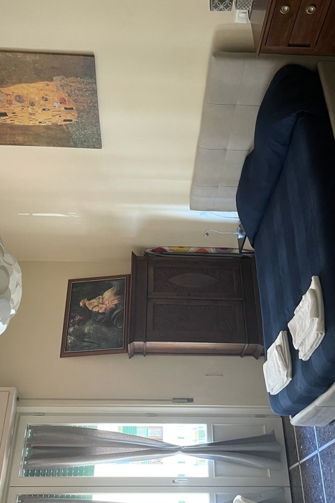 Refurnished flat close to city center - 3