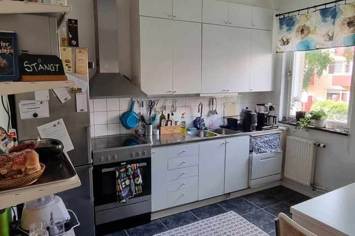 Coozy apartment in quite area of Stockholm - 1