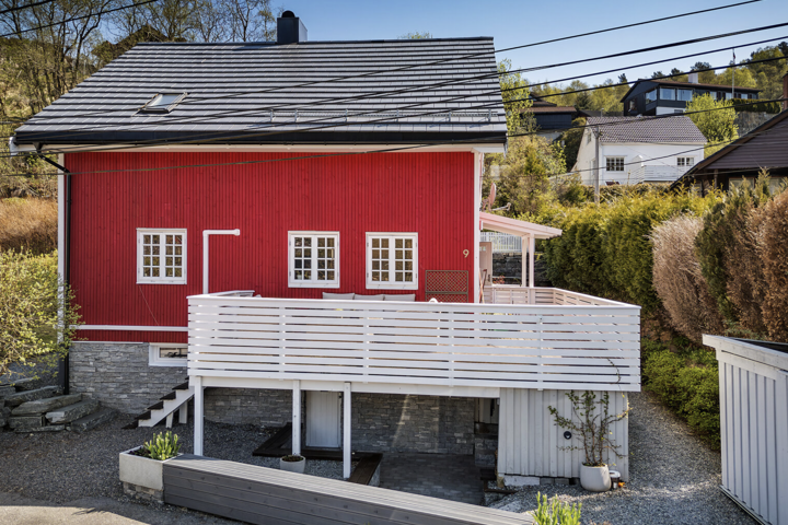 Cozy red house close to nature and city - 2