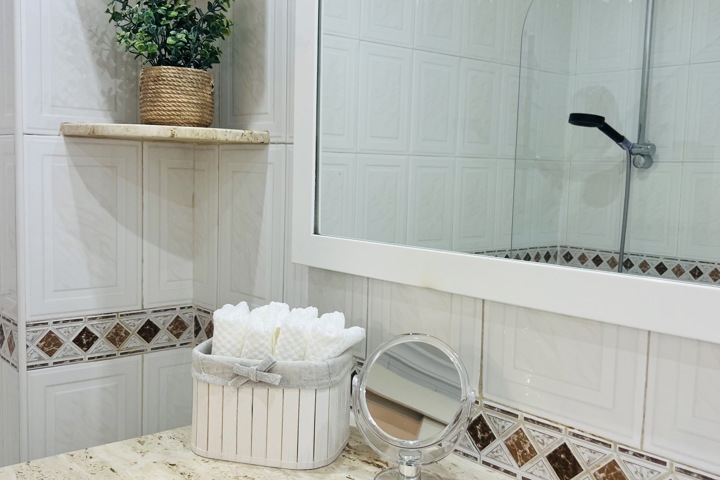 Luxury condo excellent location - 17