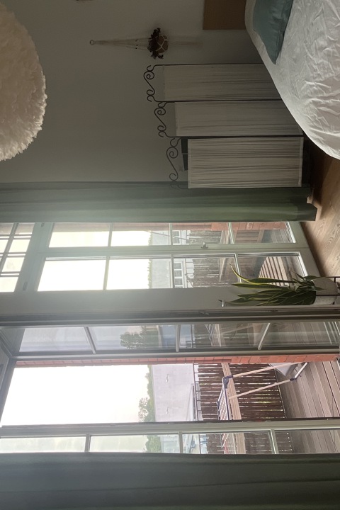 Beautiful, bright & well-located 1 bedroom - 1