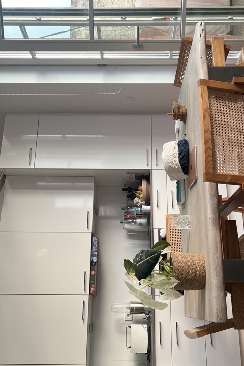 Beautiful, bright & well-located 1 bedroom - 2