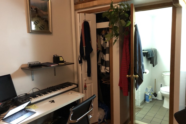 Cute studio apartment -sublet 3 to 6 months - 4