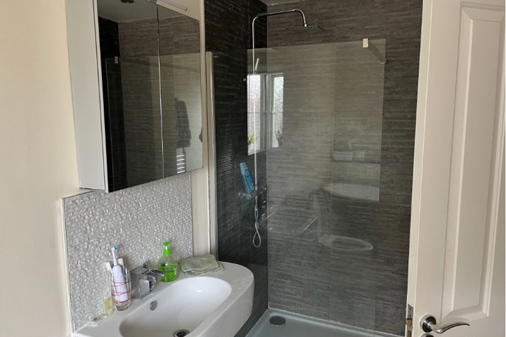 Beautiful 5 bedroom house in Spencers Wood - 5