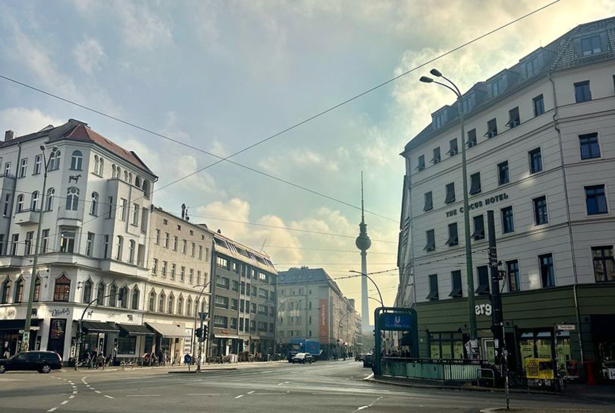 Spacious Apartment in Central Mitte