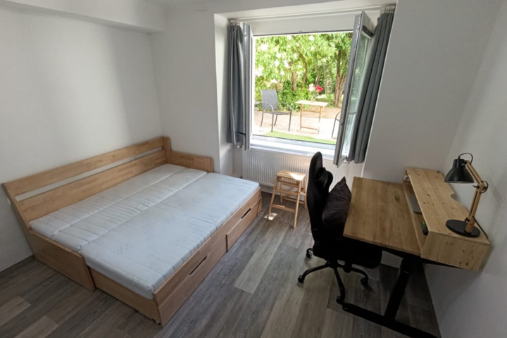 Small Studio with Garden. 16 Minutes to citycenter - 1