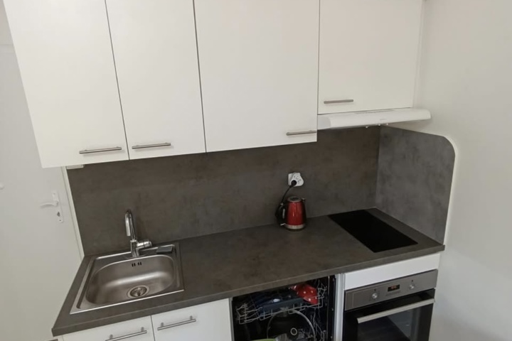 Small Studio with Garden. 16 Minutes to citycenter - 3