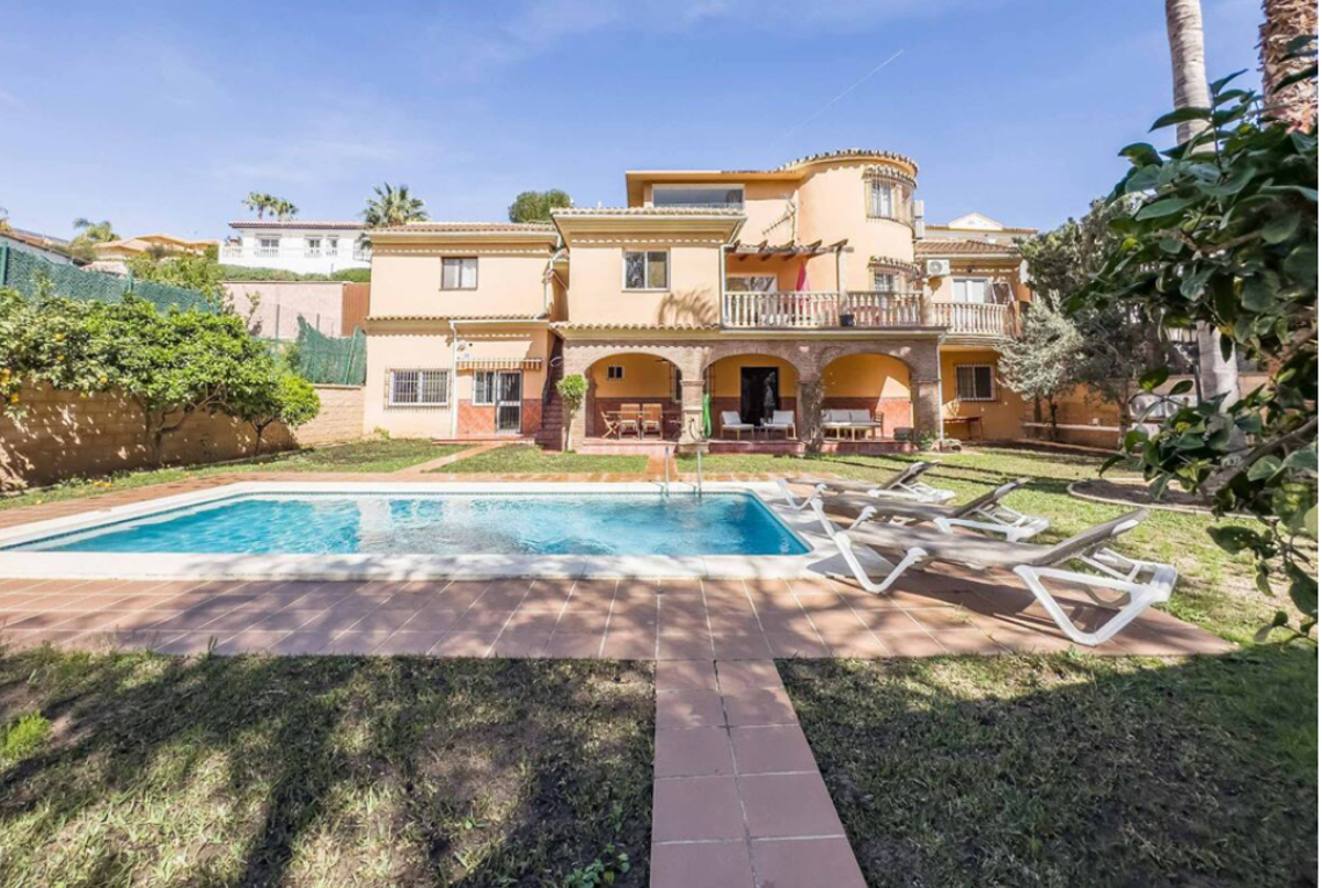 Dream Spanish Villa - Private Pool on Golf Course