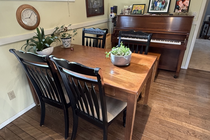 Beautiful Residential home convenient 4 exploring - 3