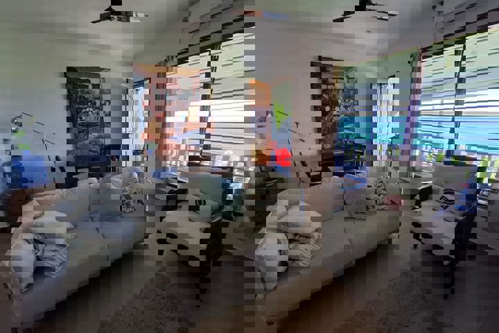 Cozy home facing the Indian Ocean - 2