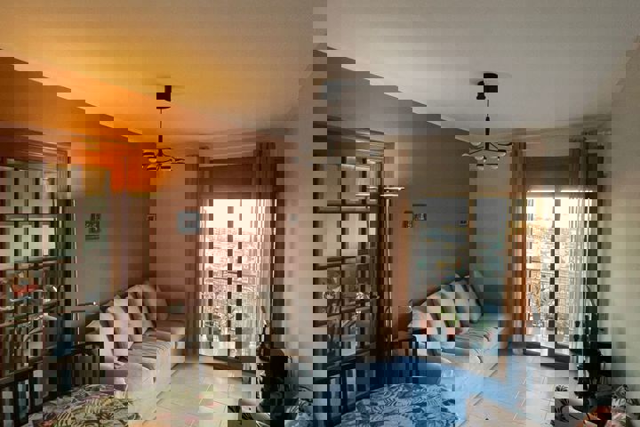 Beautiful Sea View Apartment with 2 Dogs - 2