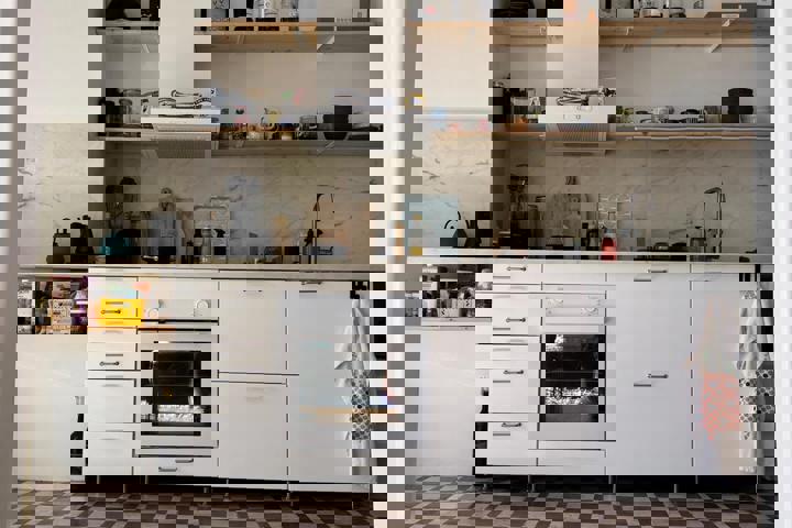 Large flat in residential area - 2