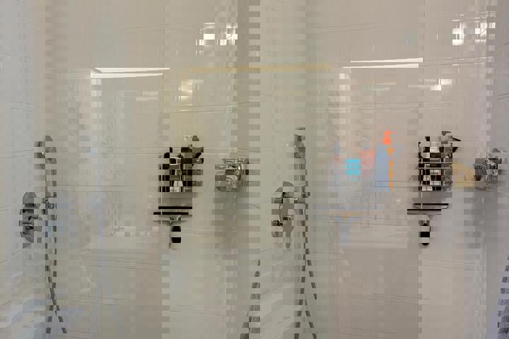 Large flat in residential area - 5