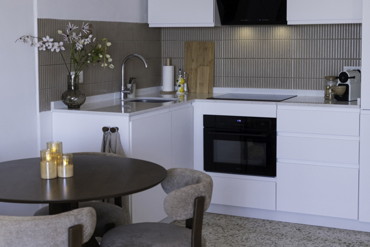 Fully renovate apartment with the best views - 3