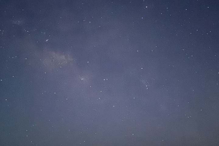 Beachfront Light Spacious Apartment - 18