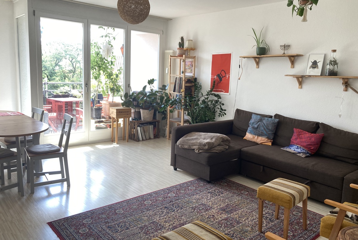 Spacious and bright flat in the hip Berlin center