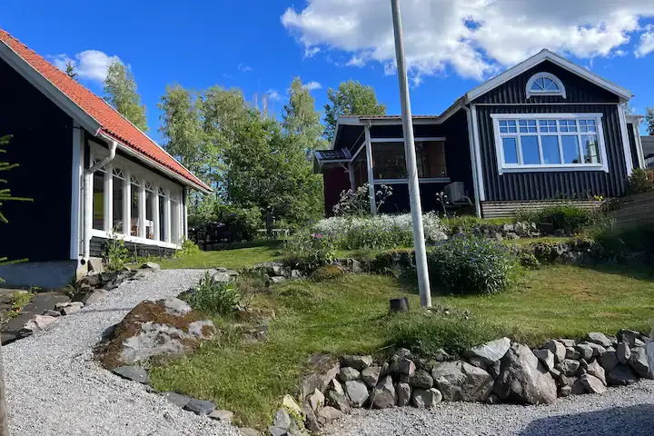 Renovated holiday home near a lake and forest - 1