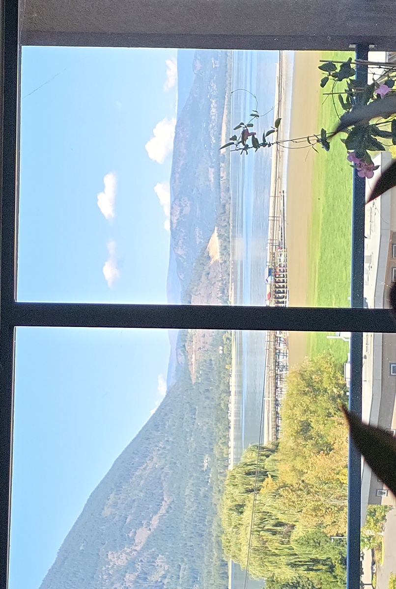 Top floor Condo with Shuswap Lake view