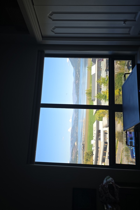 Top floor Condo with Shuswap Lake view - 1