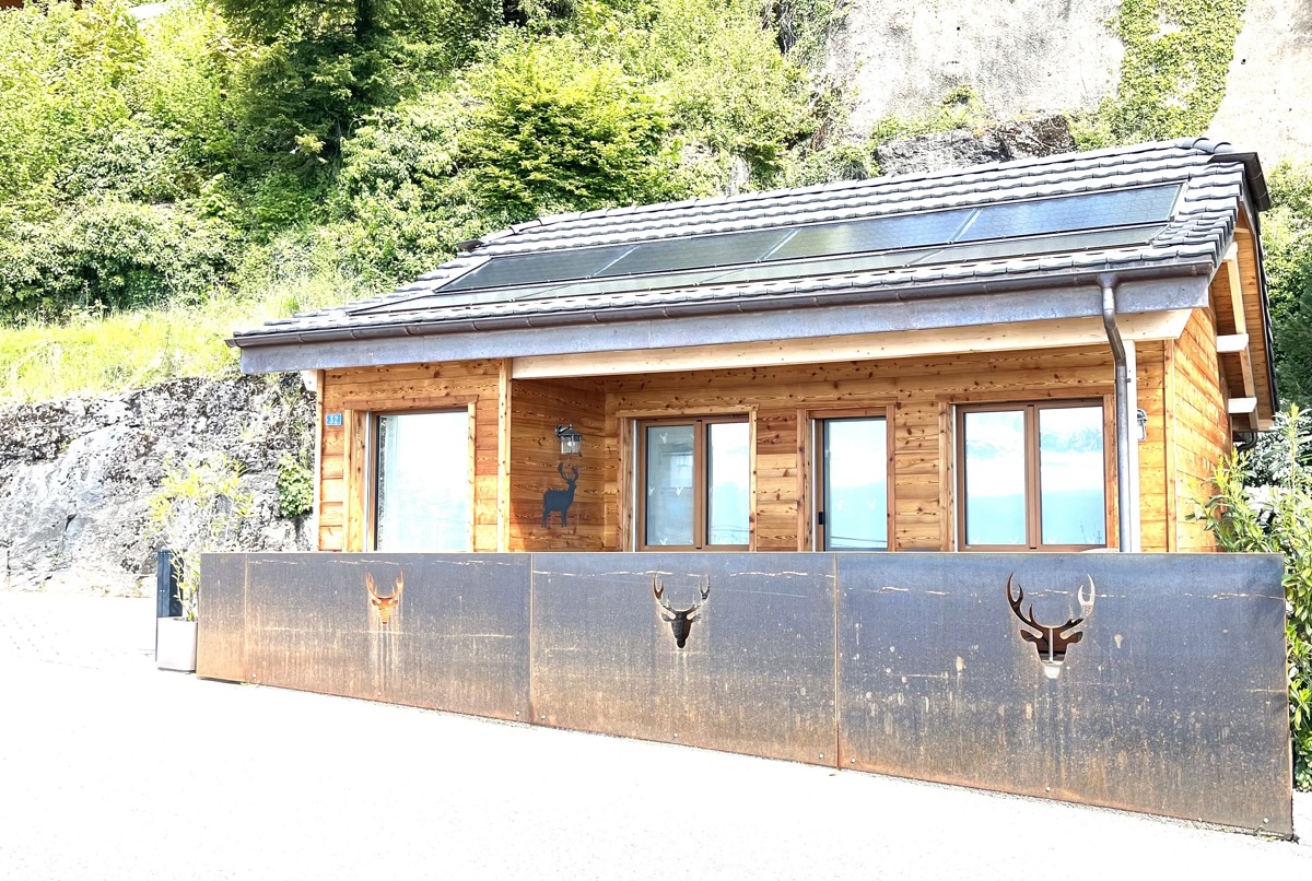 Unique Chalet with Iconic Lake Geneva Views
