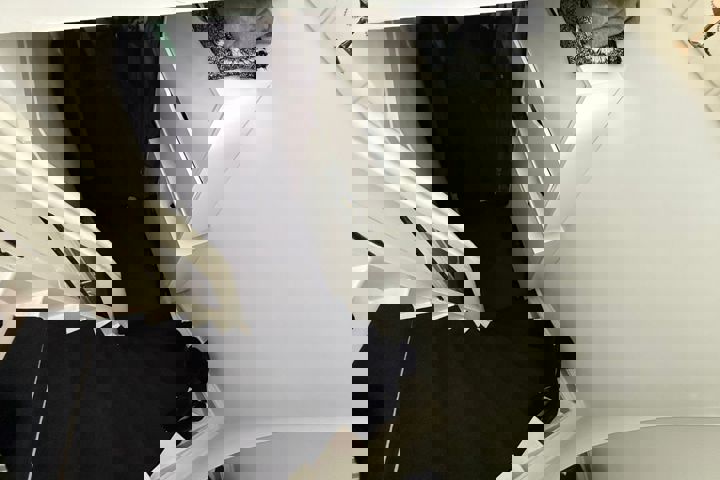 Light & cozy top floor apartment - 8