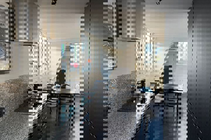 Light & cozy top floor apartment - 2