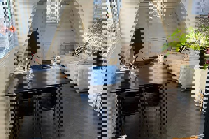 Light & cozy top floor apartment - 4