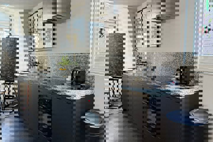 Light & cozy top floor apartment - 1