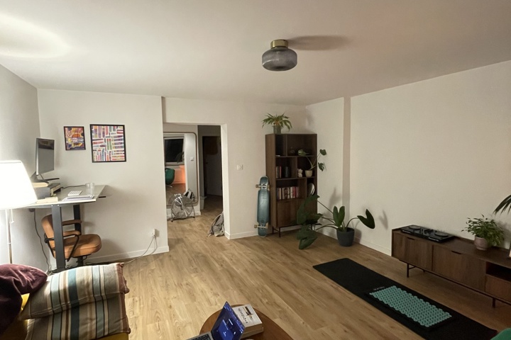 A cozy two-bedroom apartment in city center - 1