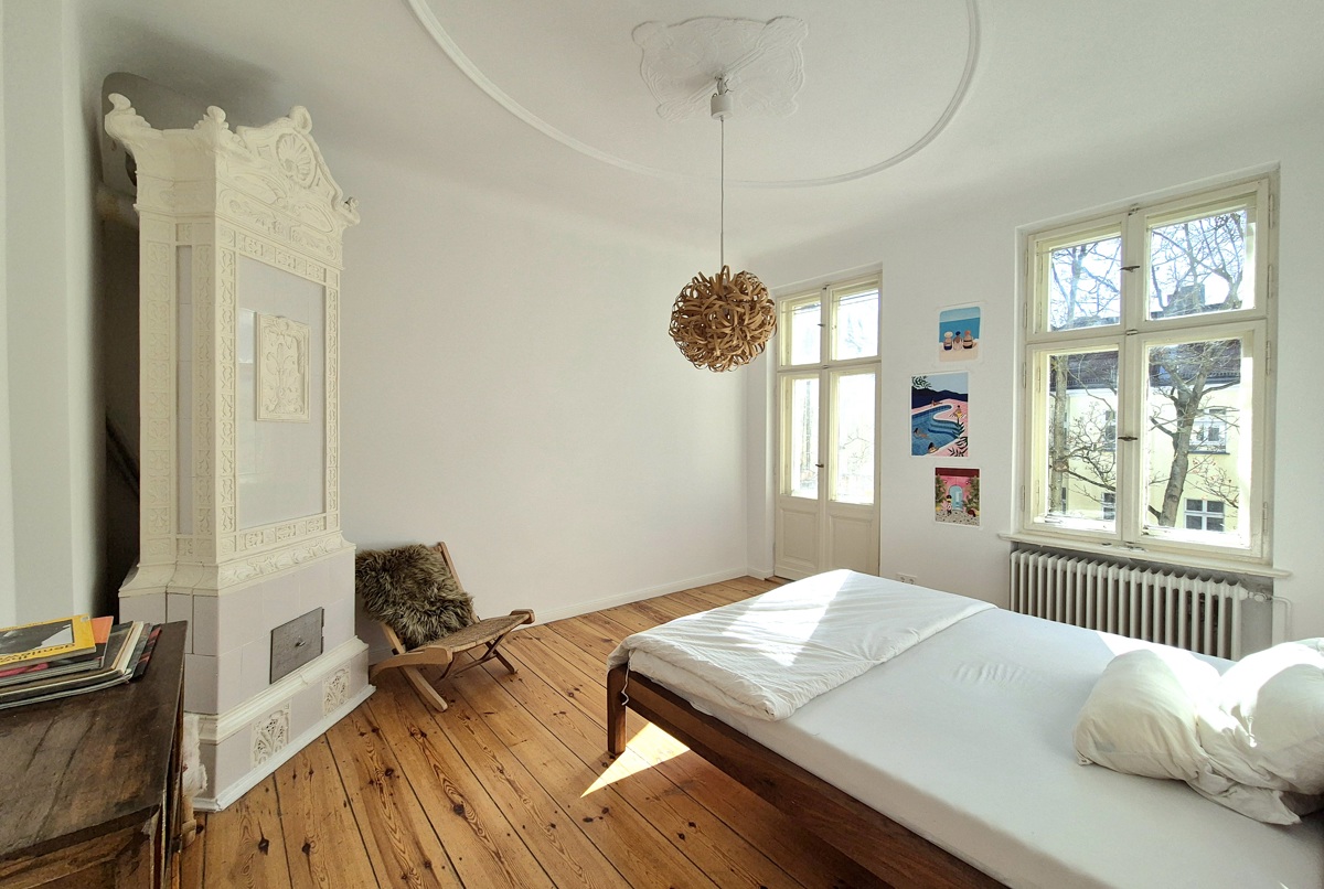Cosy, Bright & Spacious Art Nouveau Home