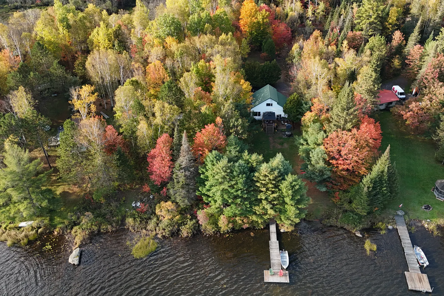 Home swap Bonfield Canada – lakeside northern getaway with kayaks and sauna