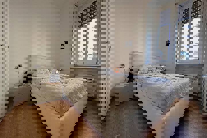 Charming 1920s Apartment in Central Milan - 11