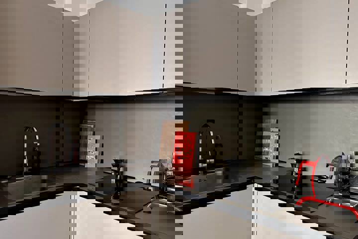 Charming 1920s Apartment in Central Milan - 6