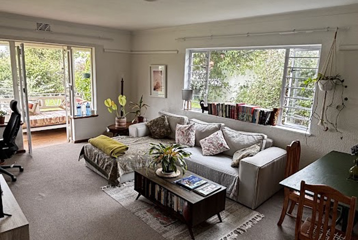 Quaint Room Available in the Heart of Kenilworth