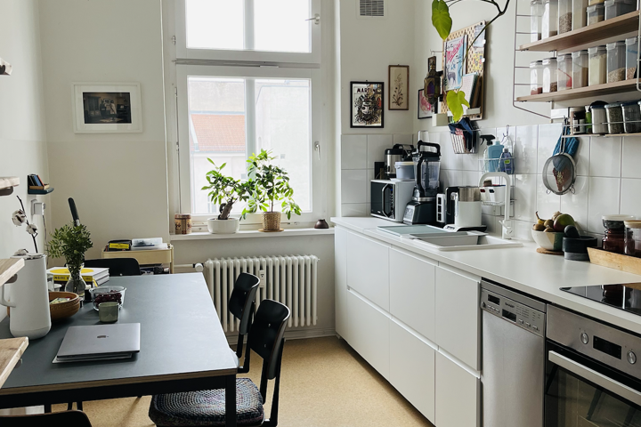 Cozy 1-Room Apartment, 50 m² - 3