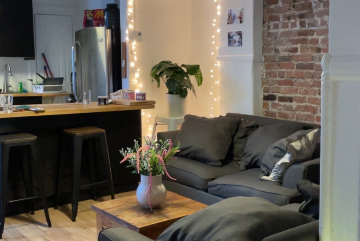 Cute charming apartment in the village!