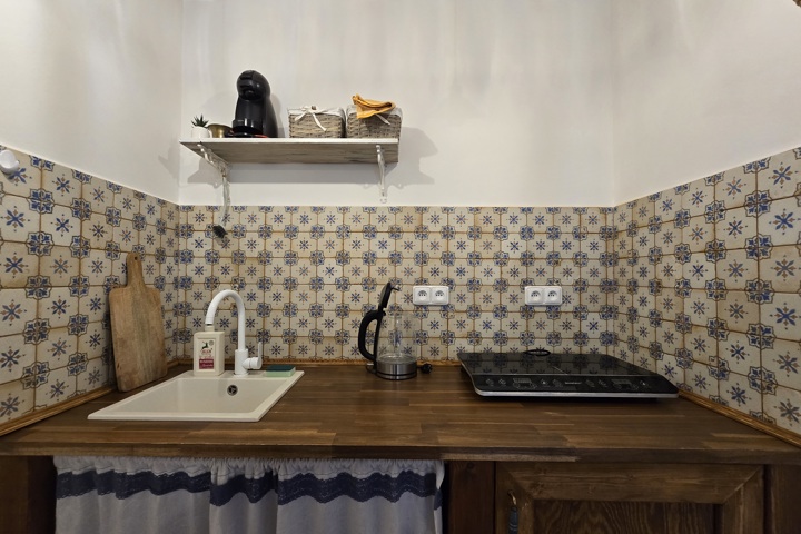 Utulny byt na vesnici u řeky. - 1