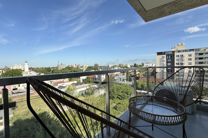 Centric Apartment two blocks from Train Station - 2