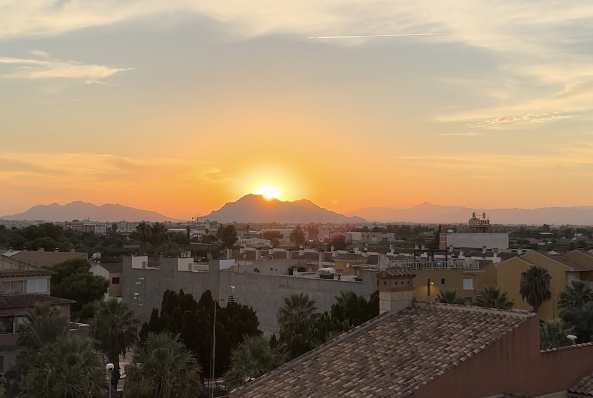 3 Bedroom, Amazing view, Walking Distance Area