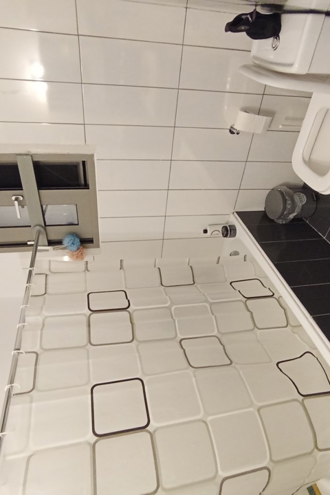 Our seaside home with backyard and workspaces - 8