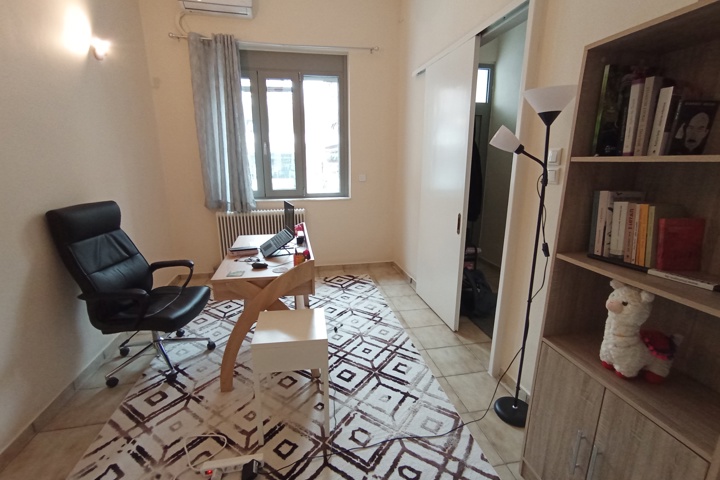 Our seaside home with backyard and workspaces - 1