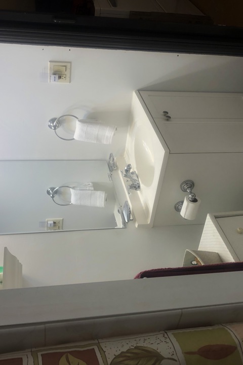 Spacious will set up basement apartment - 13