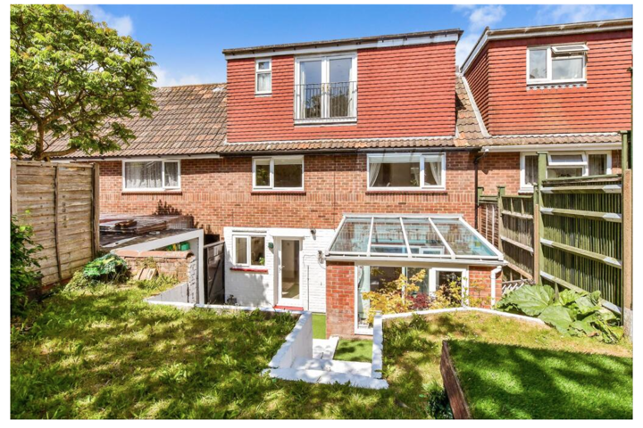 Spacious home with far reaching views - 1